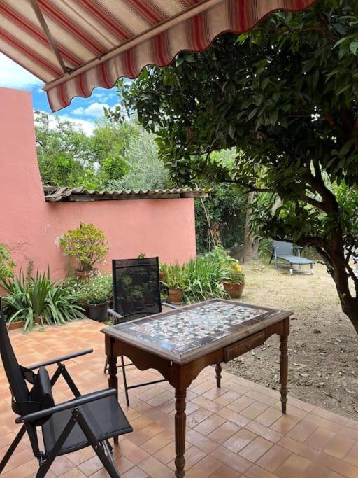 Maison De Village Vintage Avec Grand Jardin Elne Esterno foto